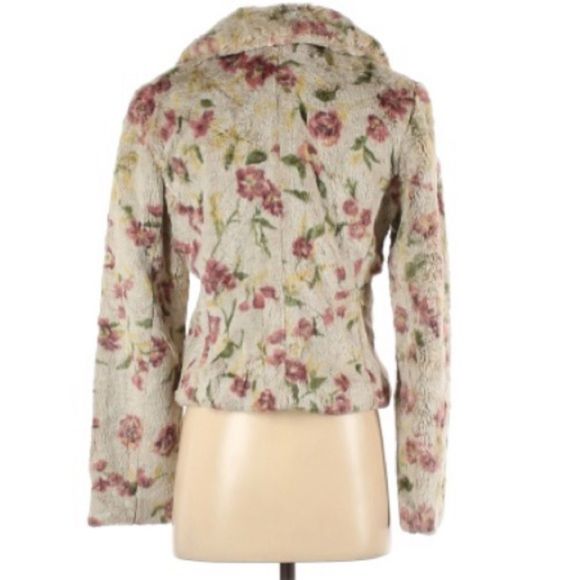 Moda International Faux Fur Jacket - Picture 2 of 8